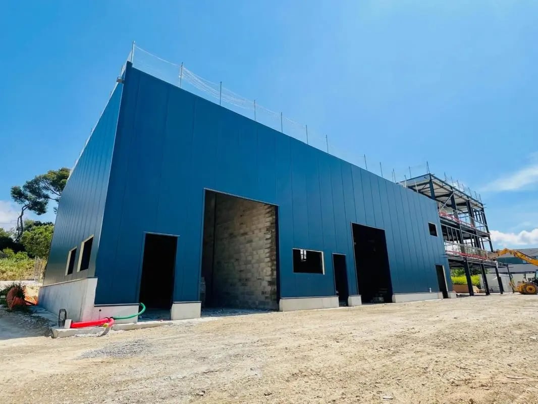 Light Industrial in Marseille to rent Building Photo- Image 1 of 9