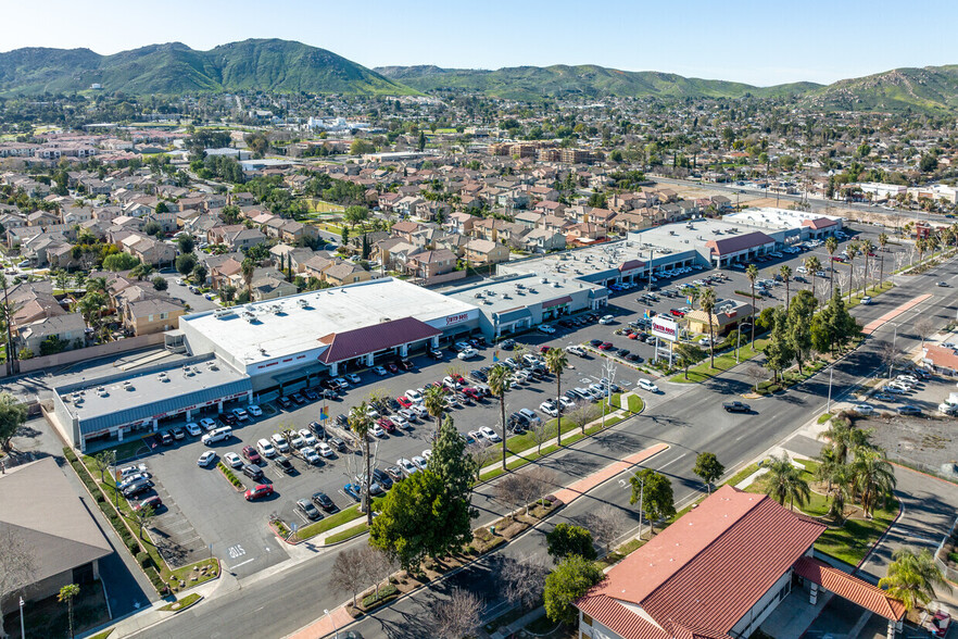 4652-4822 La Sierra Ave, Riverside, CA for rent - Aerial - Image 1 of 19