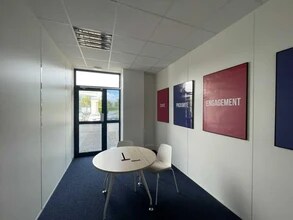 3 Allée Du Moulin Berger, Écully to rent Interior Photo- Image 2 of 11