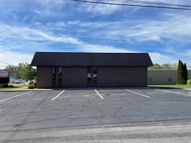 1223 N Scott St, Napoleon, OH for rent - Building Photo - Image 3 of 3