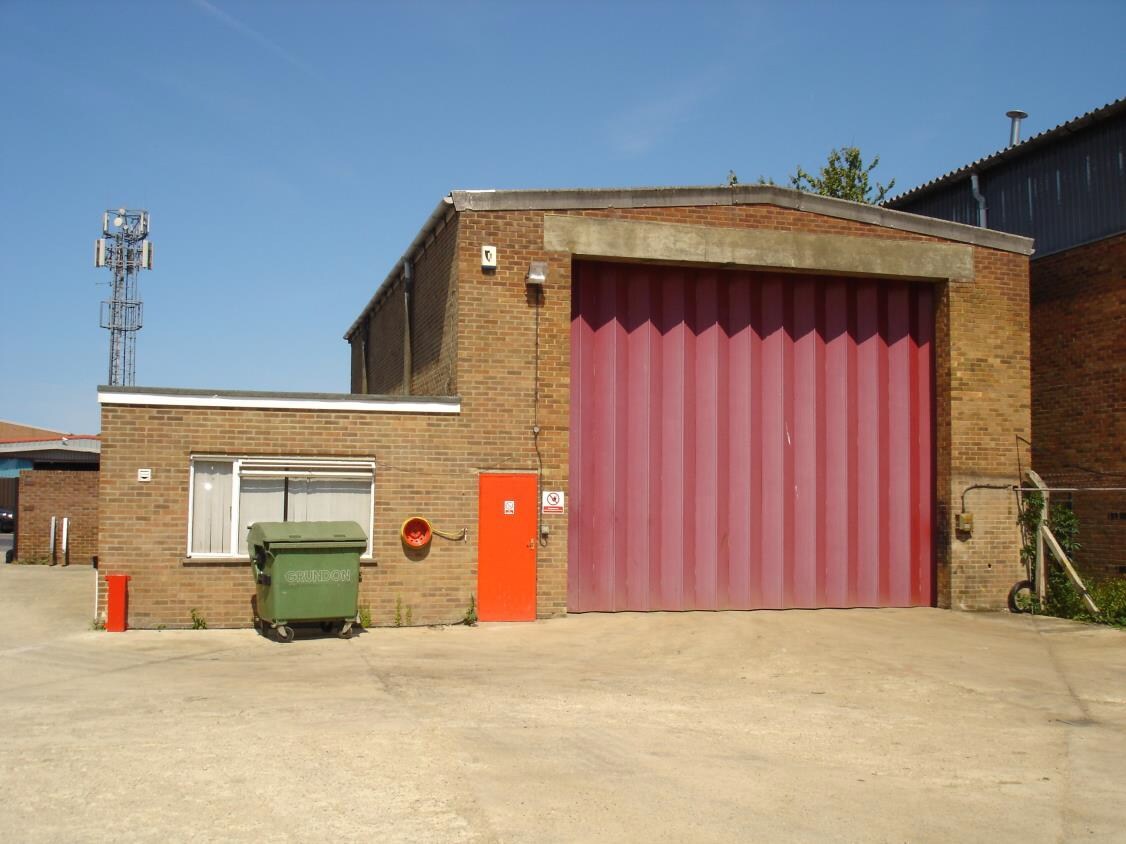 3 Arkwright Rd, Bicester for sale Primary Photo- Image 1 of 1