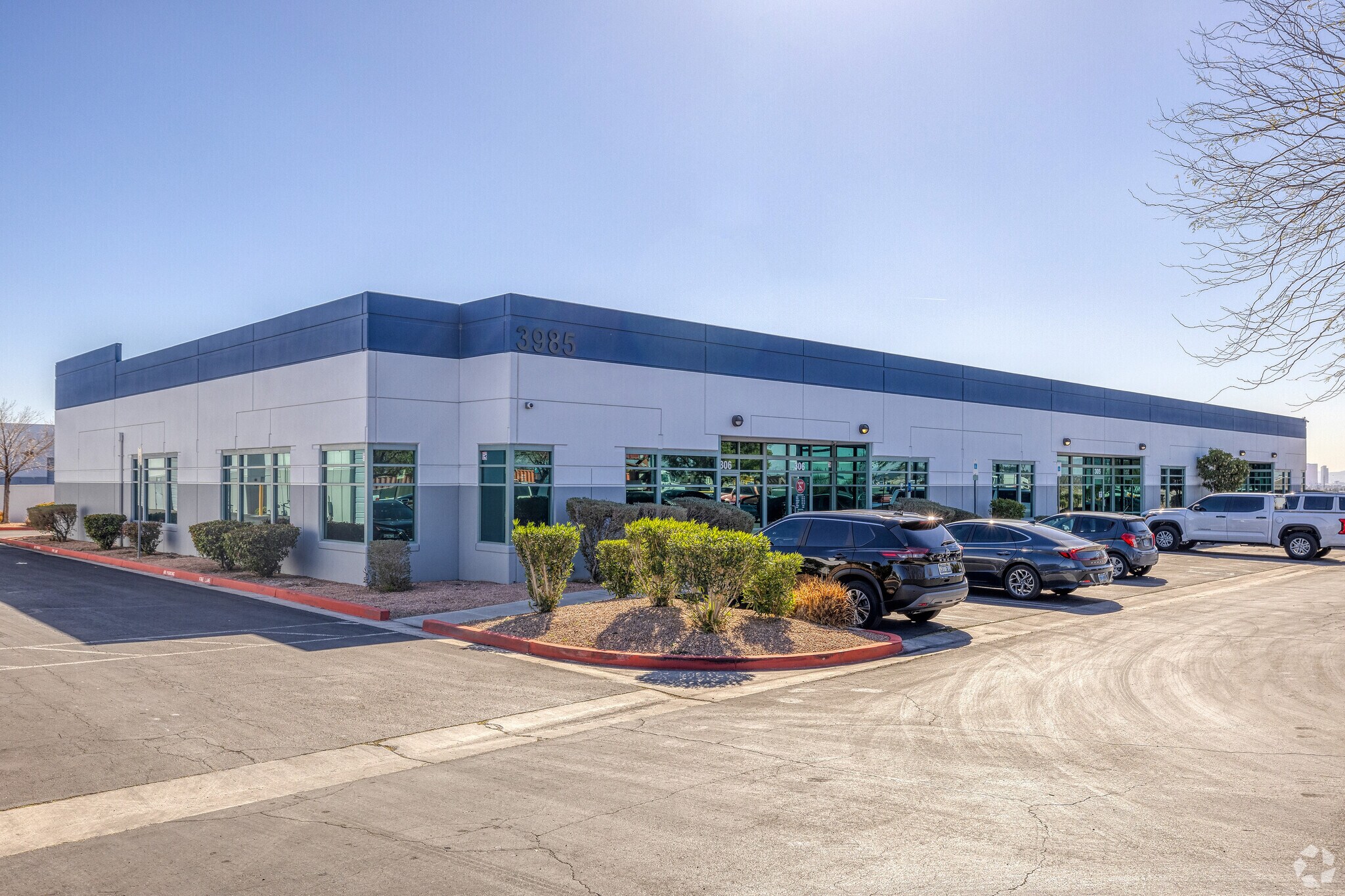 3985 W Cheyenne Ave, North Las Vegas, NV for sale Primary Photo- Image 1 of 1