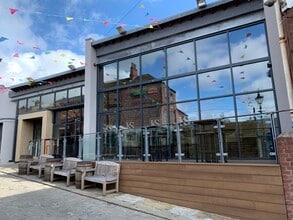 10 Market St, Wakefield to rent Building Photo- Image 1 of 1