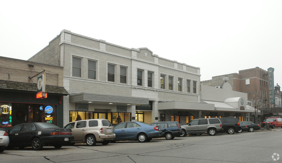 131-145 N Main St, West Bend, WI for sale - Primary Photo - Image 1 of 1