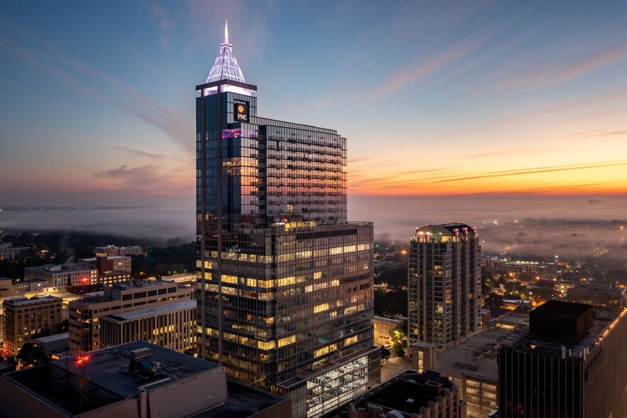 301 Fayetteville St, Raleigh, NC for rent - Building Photo - Image 1 of 8