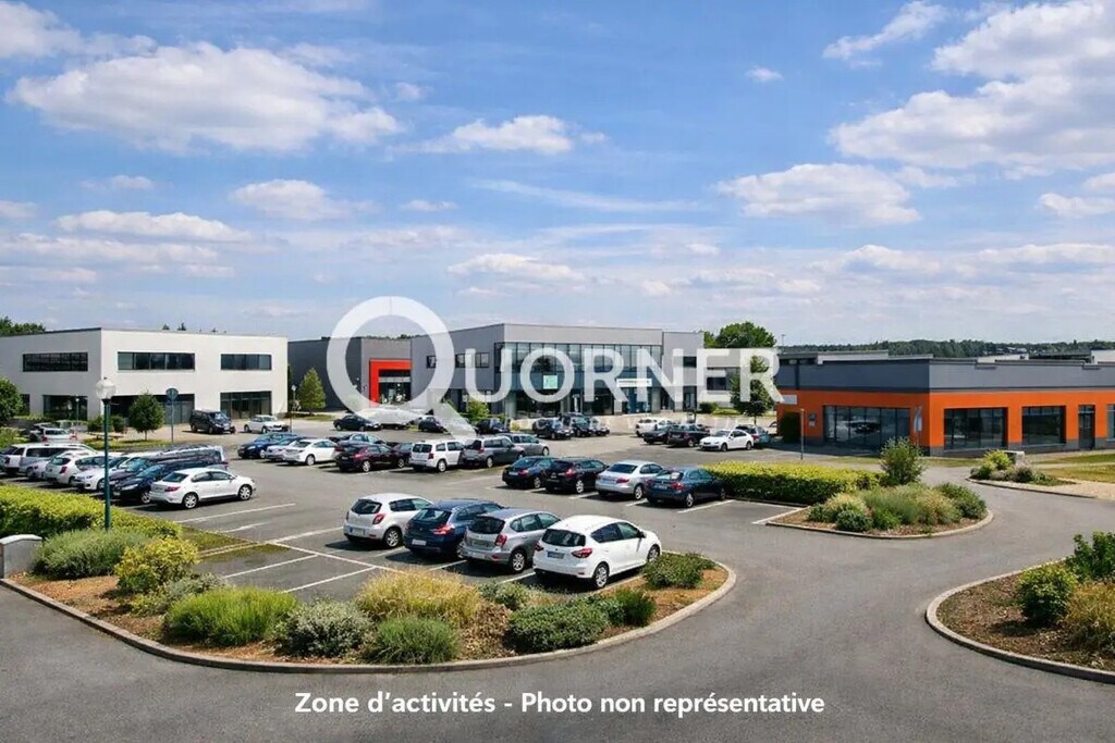 Vente Bureaux 2 800 m² - Photo 1