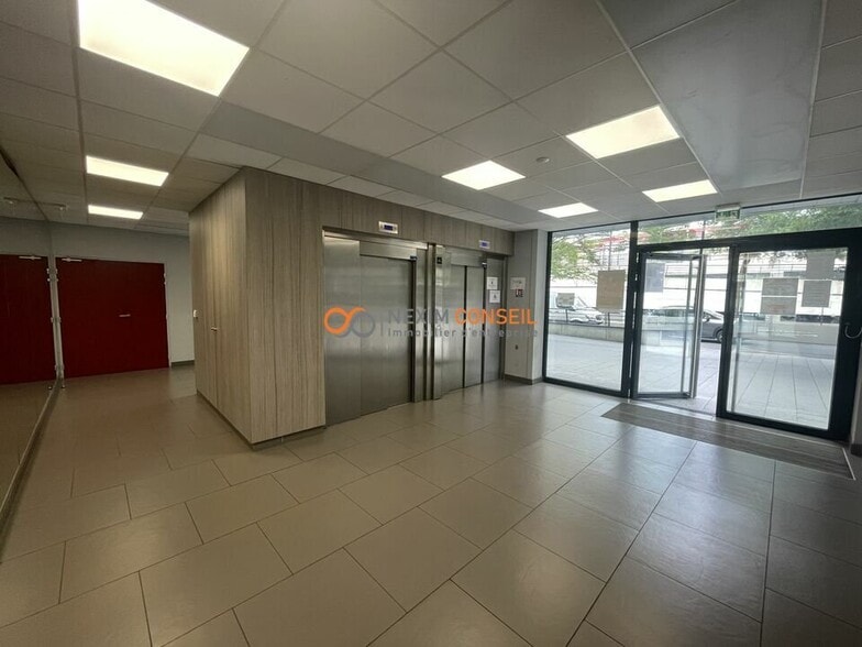 Office in Argenteuil to rent - Interior Photo - Image 3 of 7