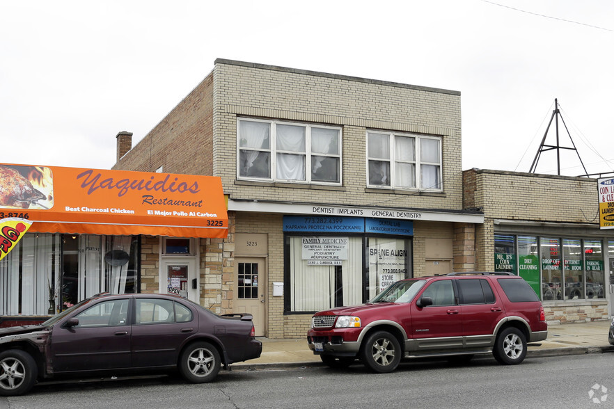 3 Store fronts portfolio of 3 properties for sale on LoopNet.co.uk - Building Photo - Image 1 of 3