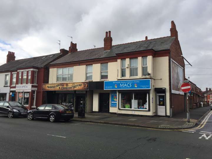 7173 Seaview Rd, Wallasey CH45 4QW UK