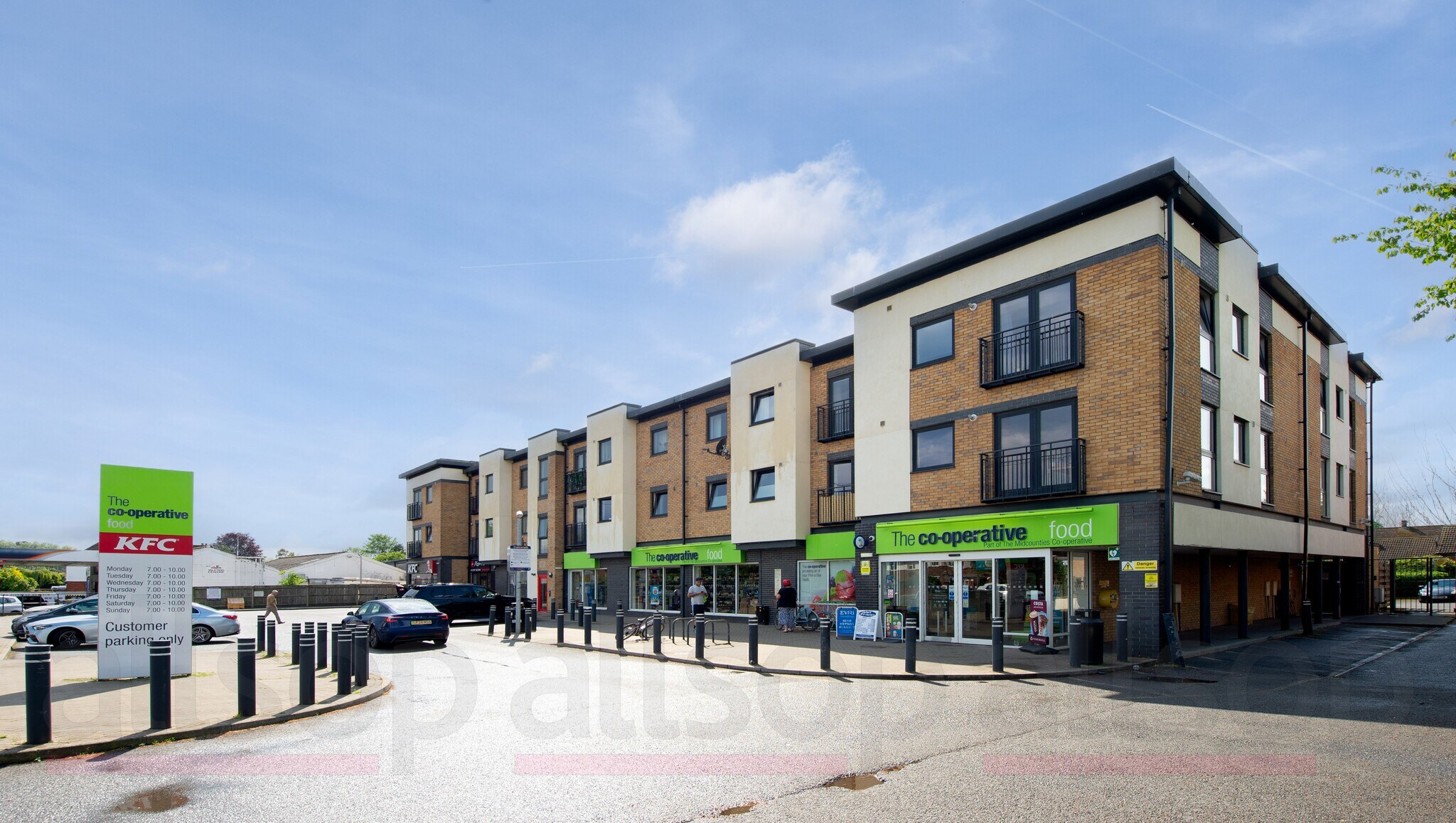 Buckingham Rd, Bicester for sale Primary Photo- Image 1 of 1