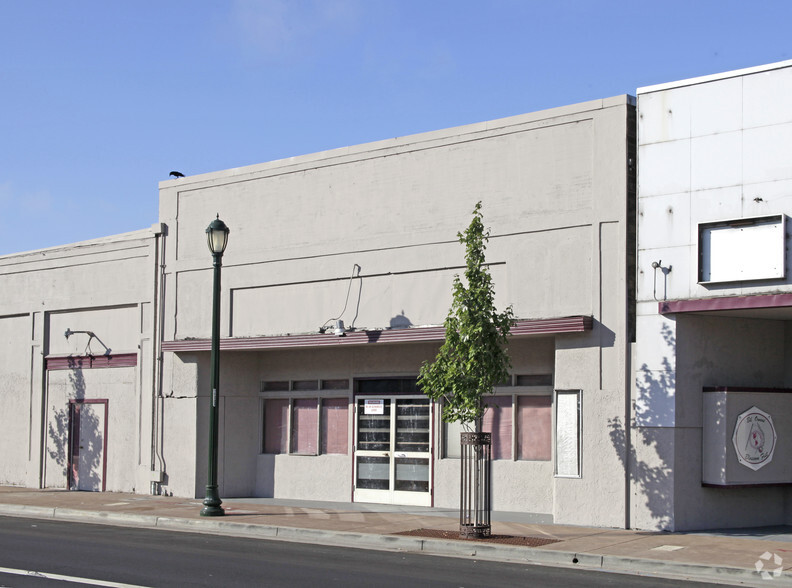 7421 Macarthur Blvd, Oakland, CA for sale - Building Photo - Image 2 of 2