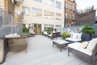 30 Newman St, London to rent Interior Photo- Image 2 of 18