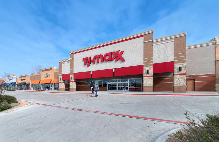 1630 N US-77 Hwy, Waxahachie, TX for rent - Building Photo - Image 1 of 10