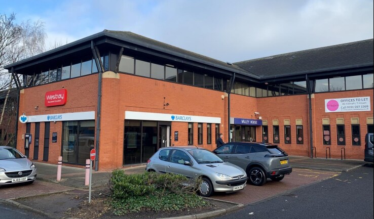 Kingsway S, Gateshead to rent Building Photo- Image 1 of 2