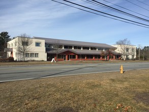 51 US Route 1, Scarborough, ME for rent Building Photo- Image 1 of 2