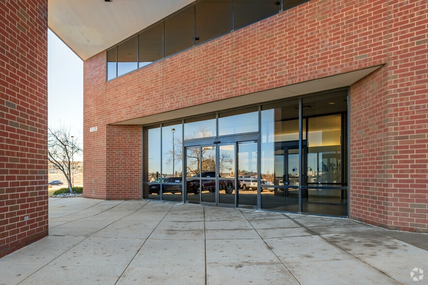 6855 S Havana St, Centennial, CO for rent - Building Photo - Image 3 of 15