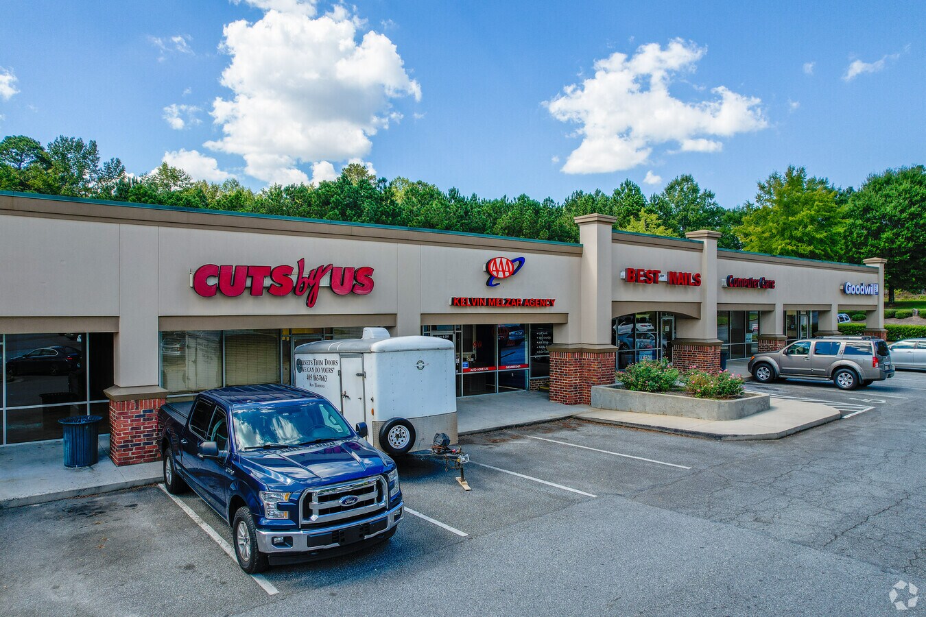 5425 Woodruff Farm Rd, Columbus 31907 Milgen Plaza