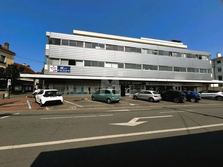 Office in Corbeil-Essonnes to rent - Building Photo - Image 2 of 10