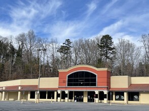 500 N Main St, Marion, NC for rent Building Photo- Image 2 of 3