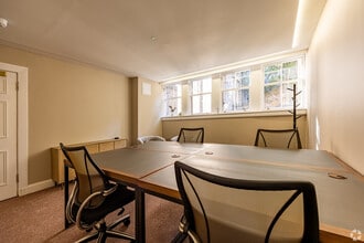 22 Queen St, Edinburgh to rent Interior Photo- Image 2 of 5
