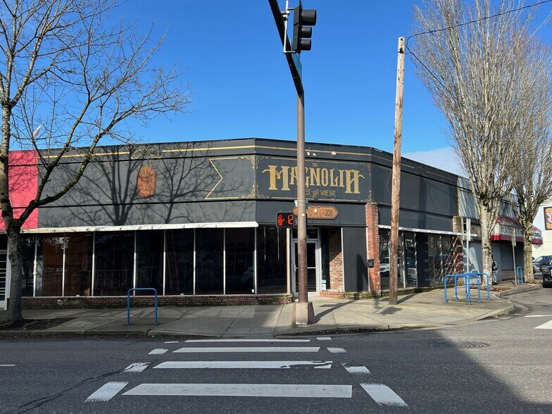 1815 NE 41st Ave, Portland, OR for sale - Building Photo - Image 2 of 11