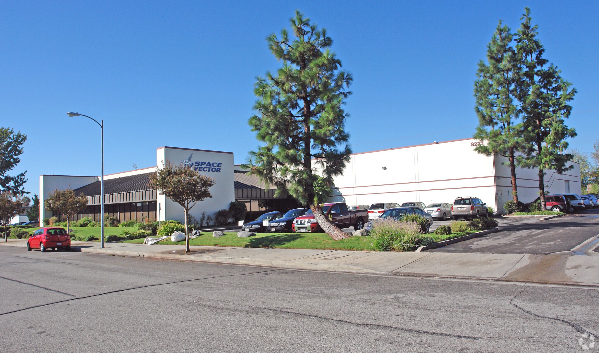 9223 Deering Ave, Chatsworth, CA for sale Primary Photo- Image 1 of 1