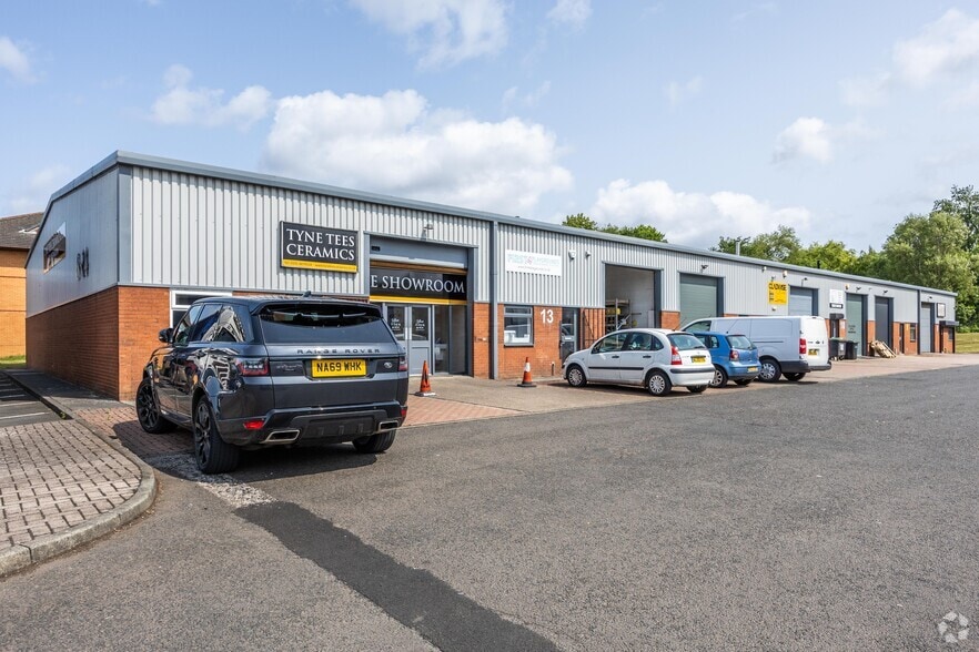 Perth Ct, Gateshead to rent - Building Photo - Image 2 of 2