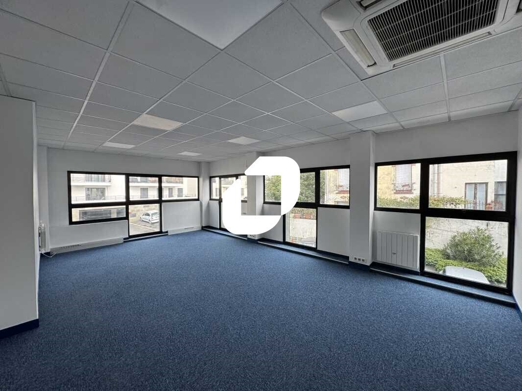 37 Rue De Fontenay, Bagneux to rent Interior Photo- Image 1 of 21