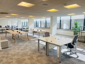 68-70 London Rd, Twickenham to rent Interior Photo- Image 1 of 8