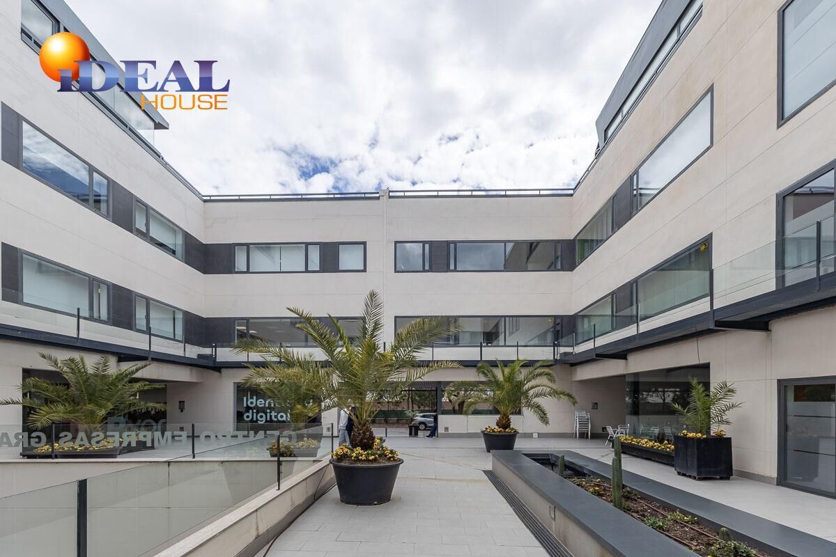 Office in Atarfe for sale Building Photo- Image 1 of 14