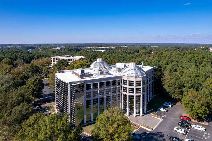 4000 Westchase Blvd, Raleigh, NC for rent - Building Photo - Image 2 of 4