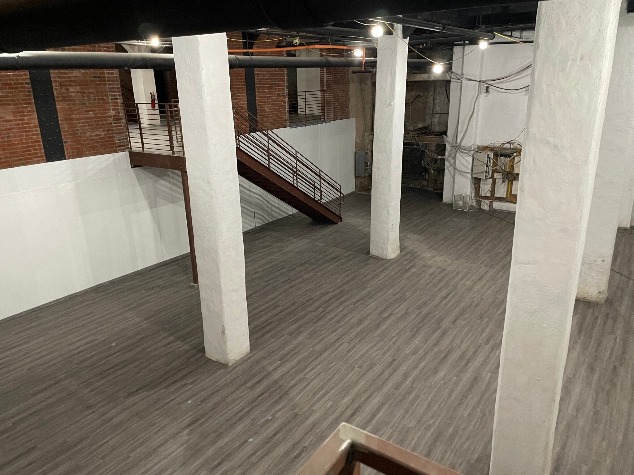 1008-1010 Arch St, Philadelphia, PA to rent Primary Photo- Image 1 of 18