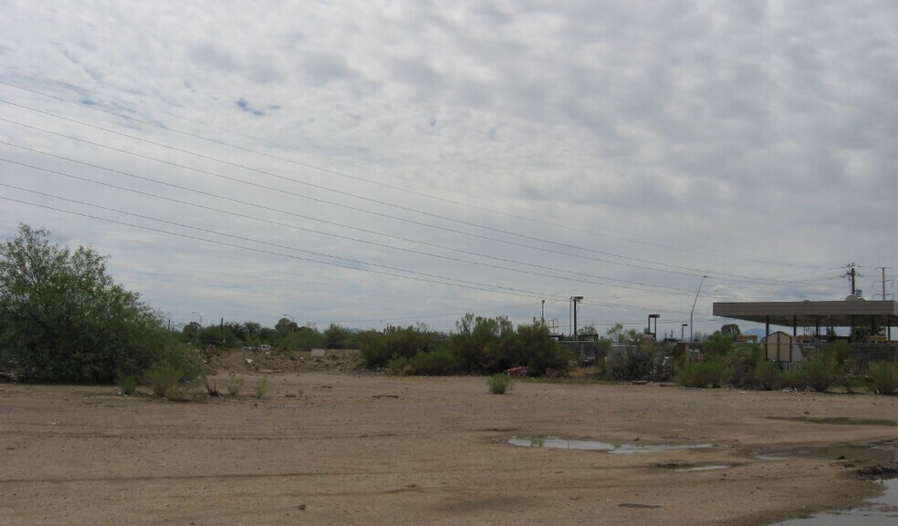 1202 W Ajo Way, Tucson, AZ for rent - Building Photo - Image 2 of 3