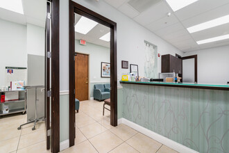 6705 SW 57th Ave, Coral Gables, FL for rent Building Photo- Image 1 of 27