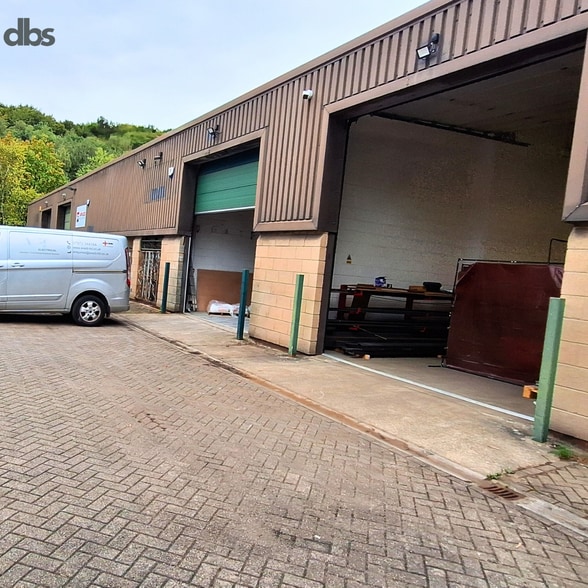 Cobnar Wood Clos, Chesterfield to rent - Building Photo - Image 3 of 7