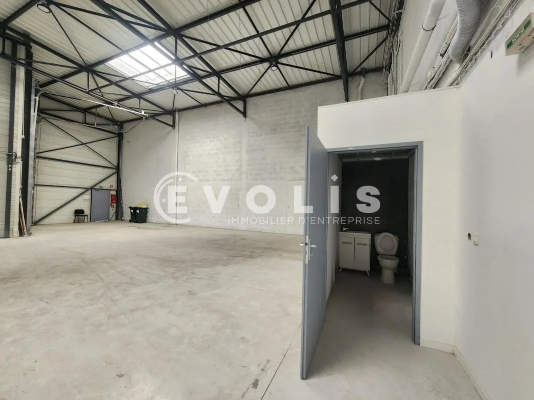 36 Rue Champ Dolin, Saint-Priest to rent Interior Photo- Image 1 of 13