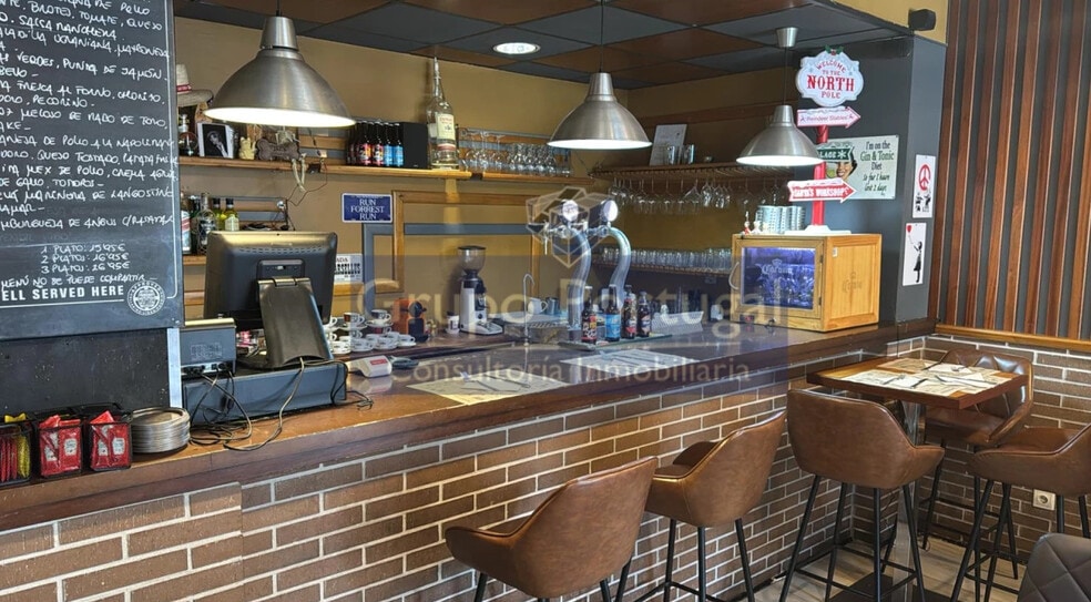 Retail in Madrid, Madrid to rent - Interior Photo - Image 3 of 4