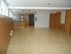 Office in Manresa, Barcelona to rent Building Photo- Image 1 of 5
