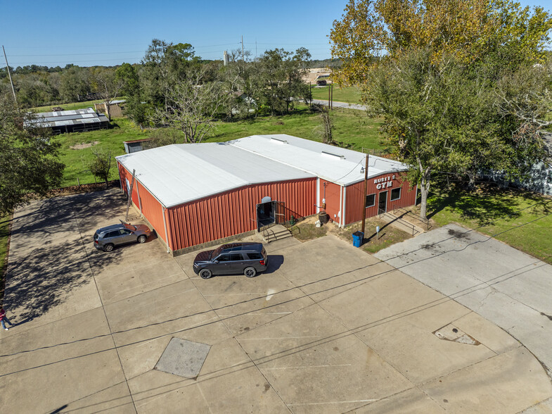 1104 S Masonic St, Bellville, TX for sale - Primary Photo - Image 1 of 20