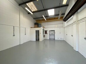 Portmanmoor Rd, Cardiff for rent Interior Photo- Image 2 of 2