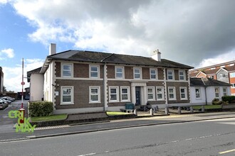 Market Pl, Haywards Heath for rent Building Photo- Image 1 of 2