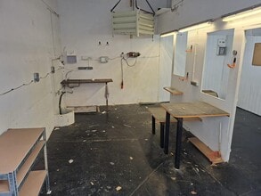 Retail in Barcelona, Barcelona to rent Interior Photo- Image 2 of 4