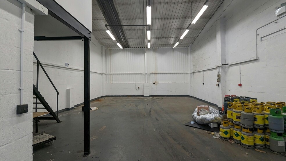 Rowleys Green Ln, Coventry to rent - Building Photo - Image 2 of 8