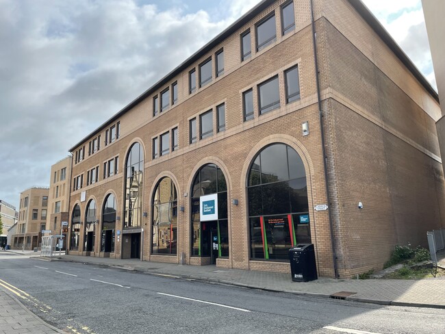 More details for 35-37 Carrick St, Ayr - Office to Rent