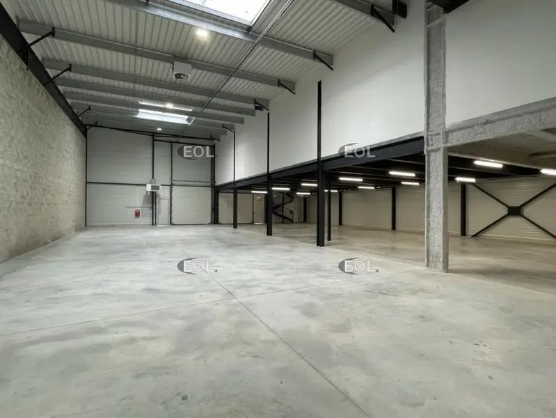 Light Industrial in Gennevilliers for sale Building Photo- Image 1 of 15