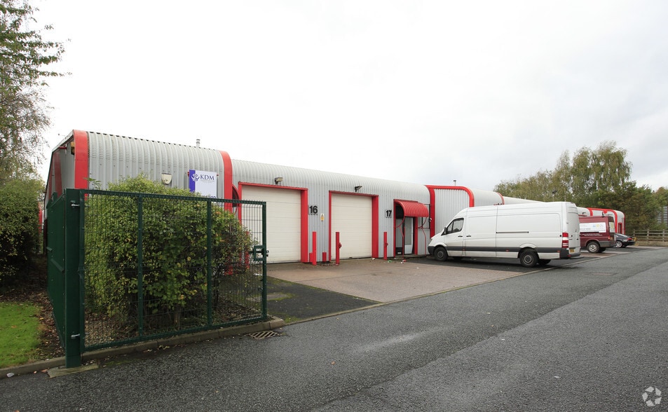 Leacroft Rd, Warrington to rent - Building Photo - Image 2 of 3