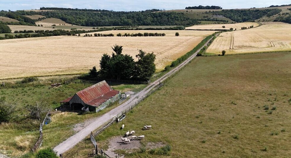 Ebbesbourne Wake St, Salisbury for sale - Building Photo - Image 1 of 10