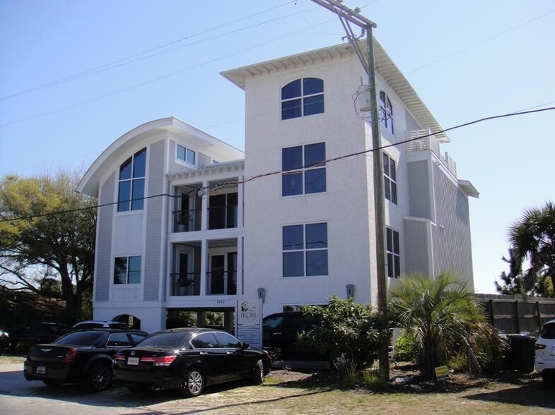 1022 Carolina Blvd, Isle Of Palms, SC for rent - Building Photo - Image 1 of 1