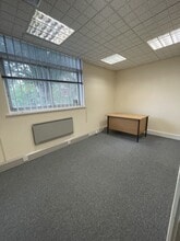 47-49 High St, Haverhill to rent Interior Photo- Image 2 of 2