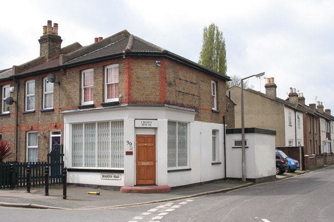 More details for 39 Crown Rd, Sutton - Office / Retail to Rent